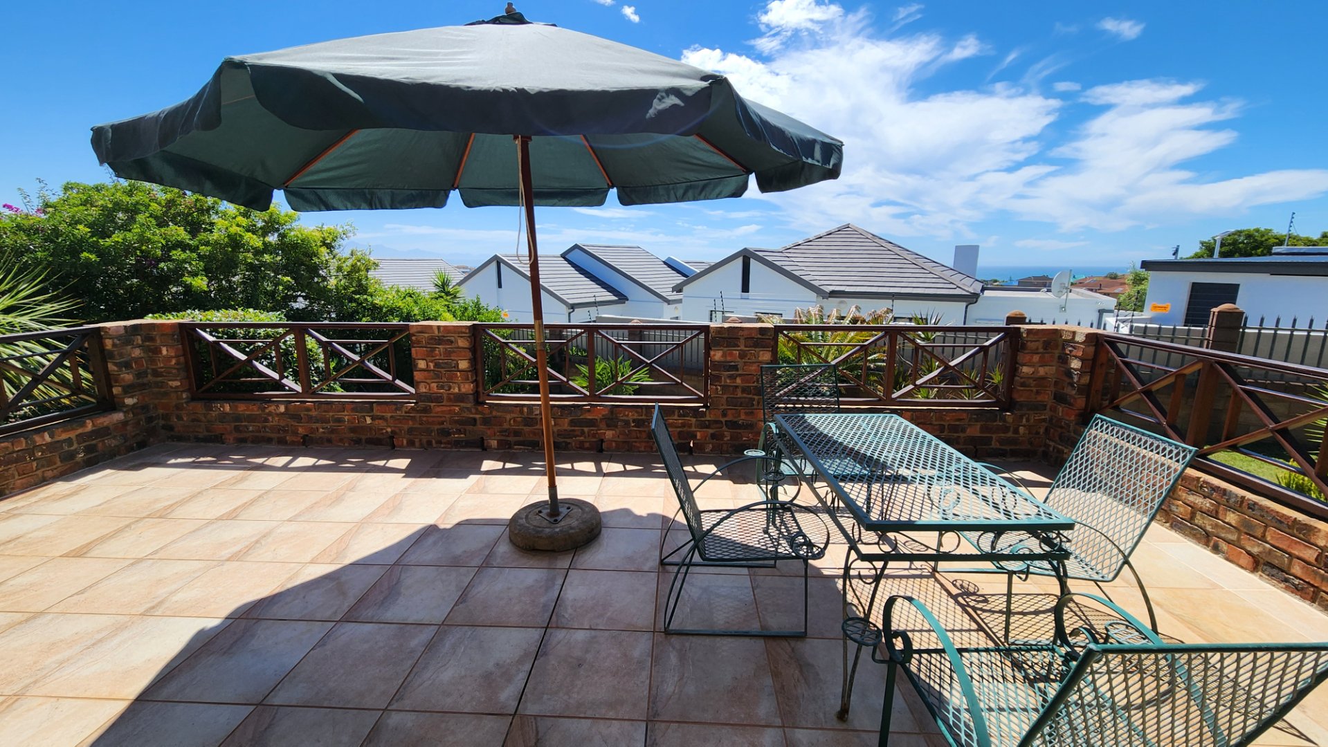 4 Bedroom Property for Sale in Hartenbos Heuwels Western Cape